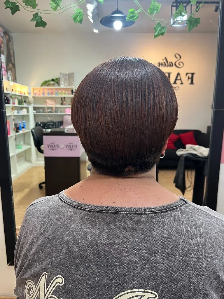 Corte bob moderno en Salón Faby Villa Aberastain