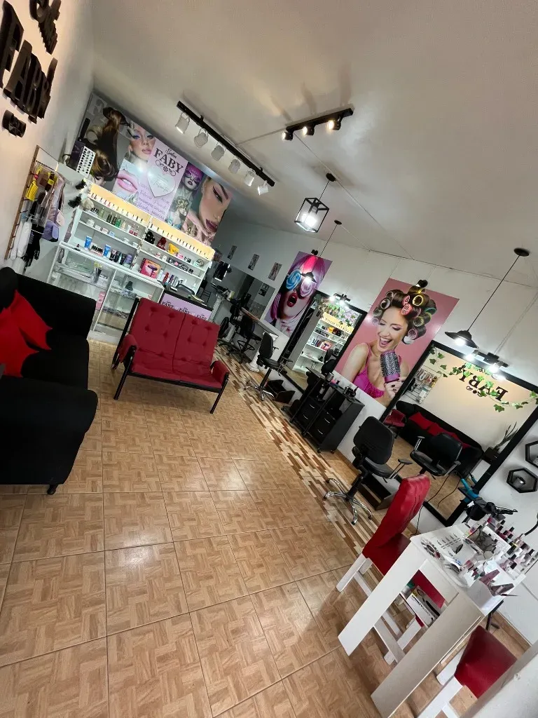 Interior del Salón Faby